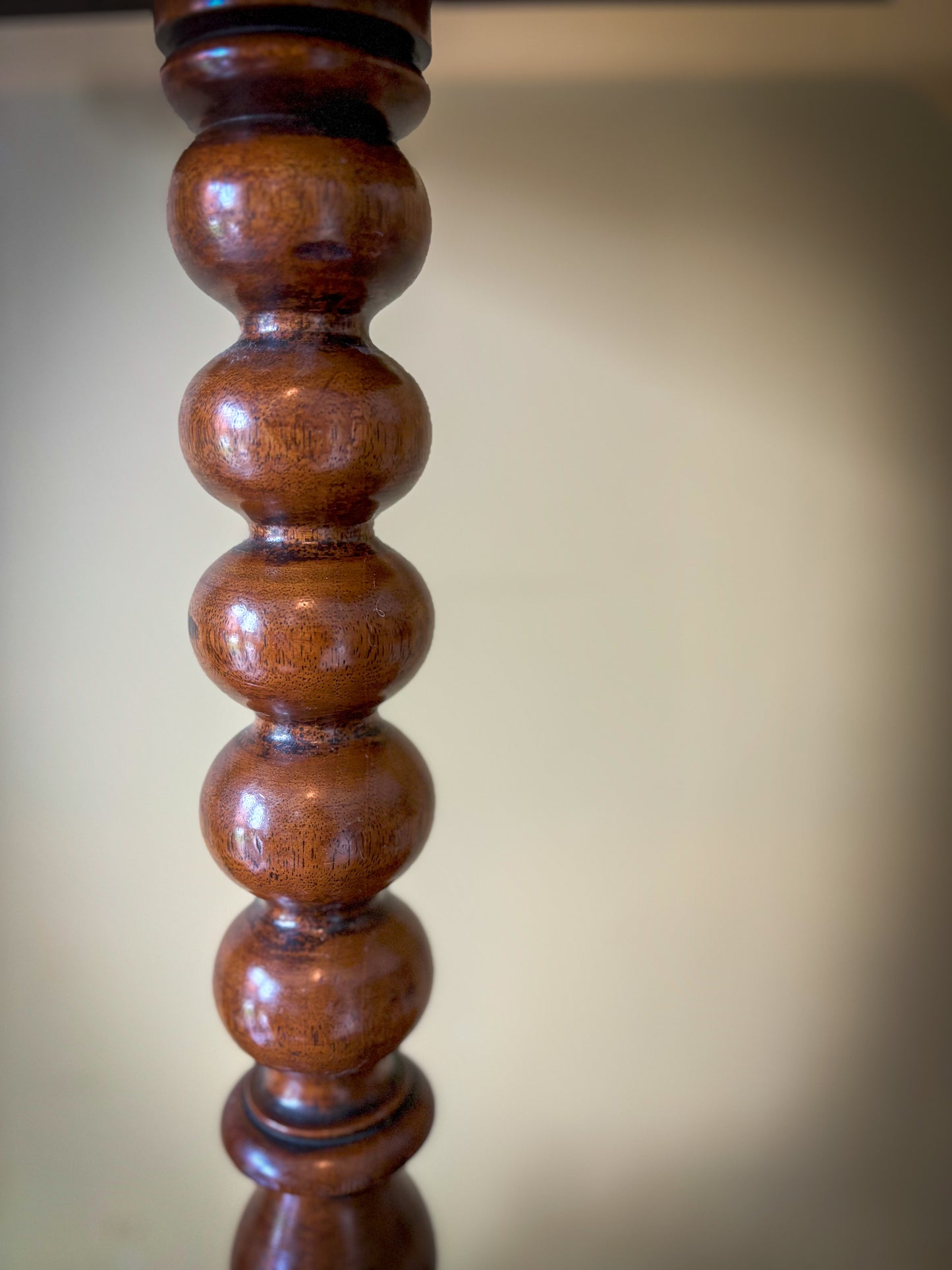 Georgian Mahogany Ball Turned Tilt Top Table