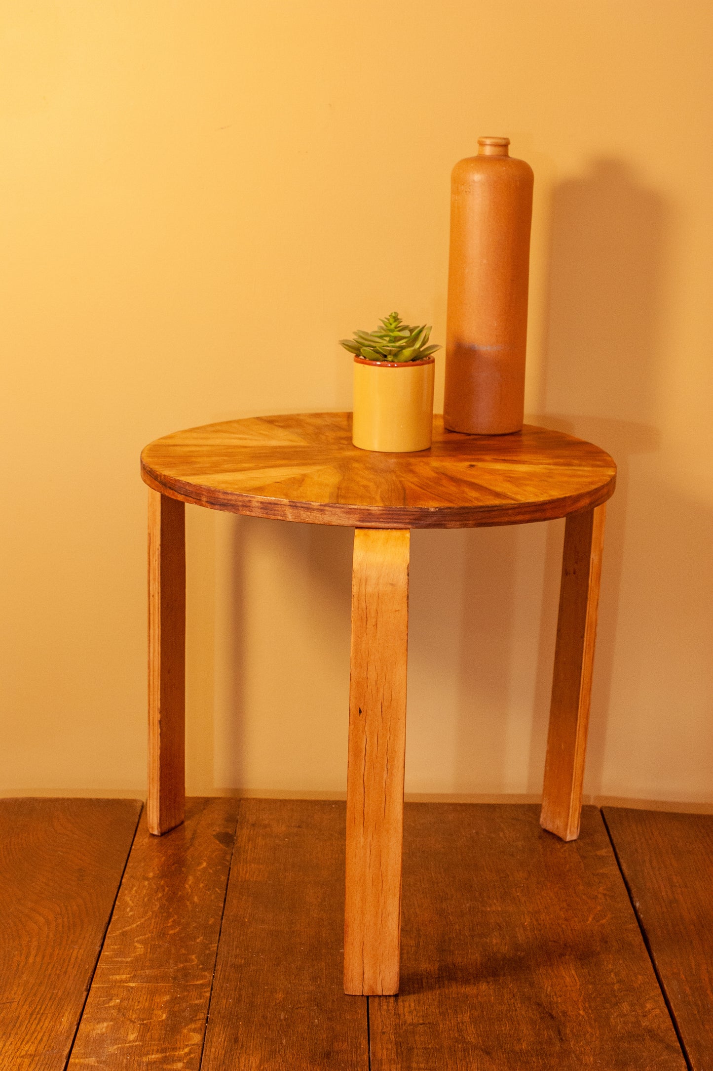 Mid 20th Century Walnut Aalto Style Lamp Table